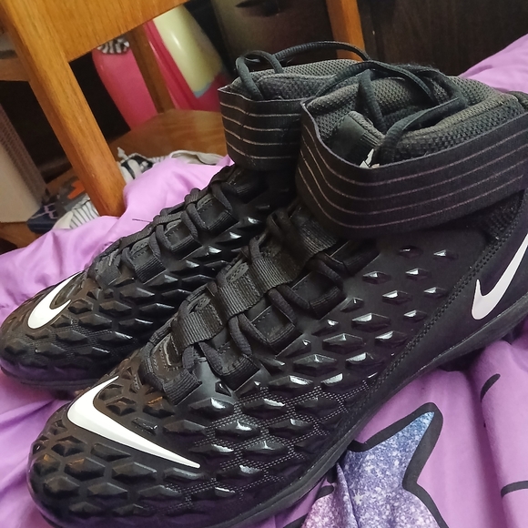 Nike Other - Nike Black and White High-Top Soccer Cleats